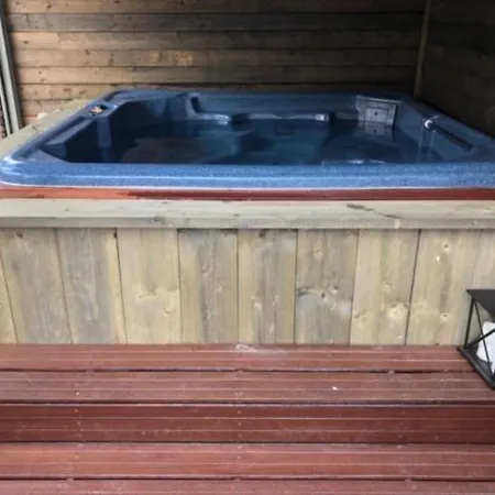 Holiday home Onder De Walnoot Ermelo
