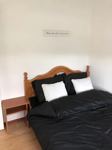 Onder De Walnoot בית נופש